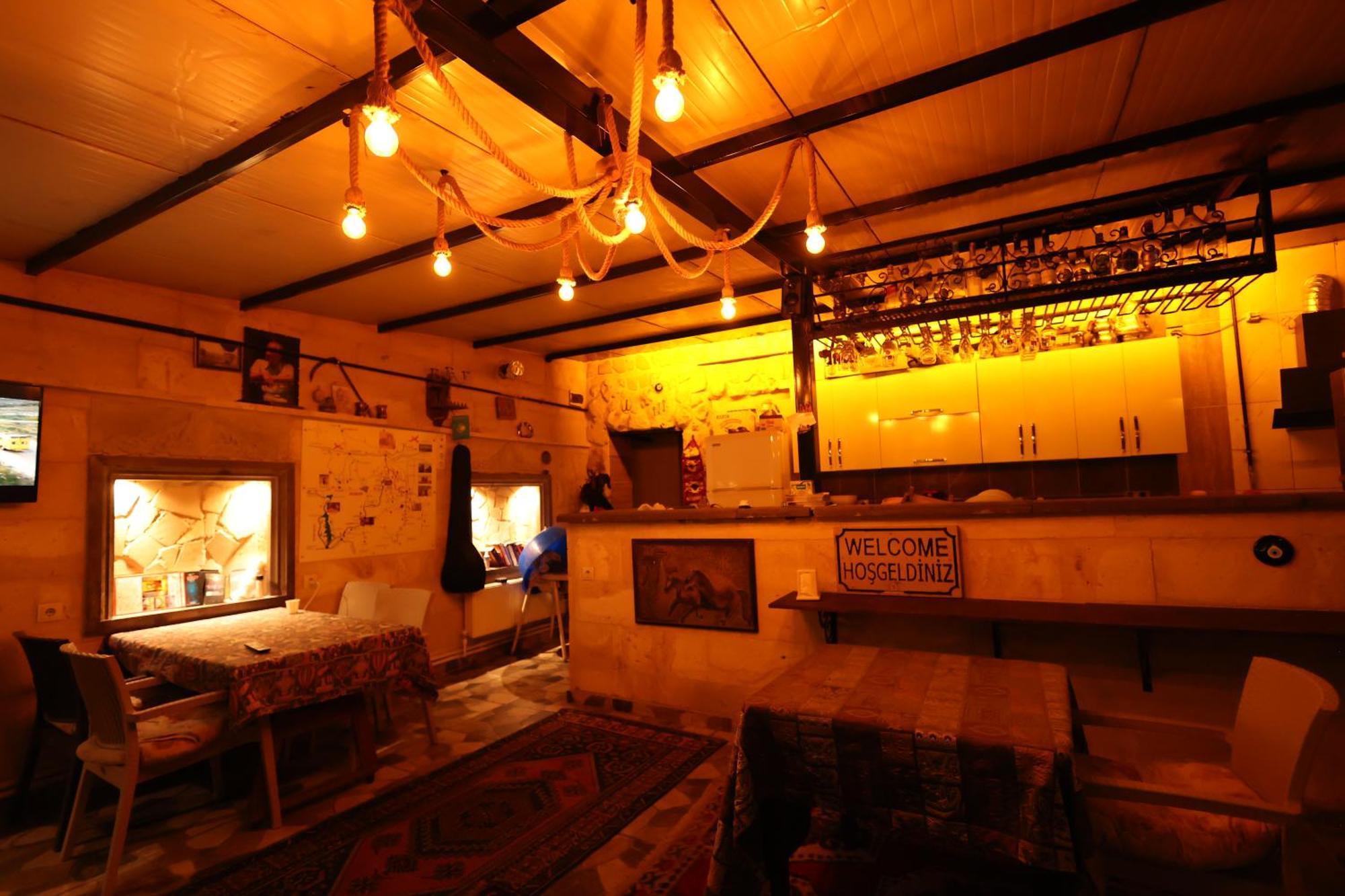 Lucky Luke Stone House Appartement Göreme Buitenkant foto